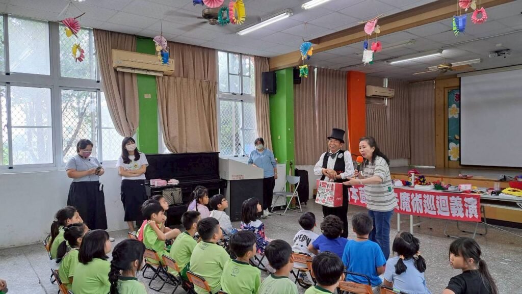 華光南區-114年10月華光傳愛💞🧙🪄🎩日本爺爺魔術義演活動 🧙🪄🎩💞