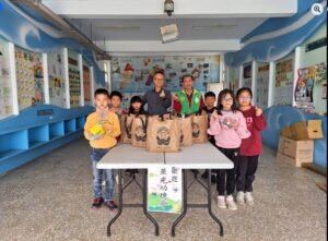 20260304 華光送暖到彰化！李隆吉校長化身愛心使者，提前歡慶兒童節